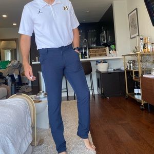 TRAVIS MATTHEW GOLF PANTS SIZE 30